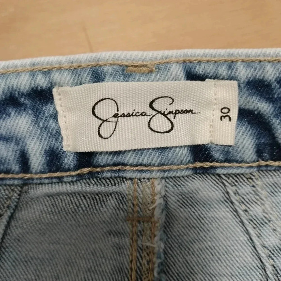 Jessica Simpson Size 30/10 Light Denim Infinite Mini Skirt - Picture 2 of 8